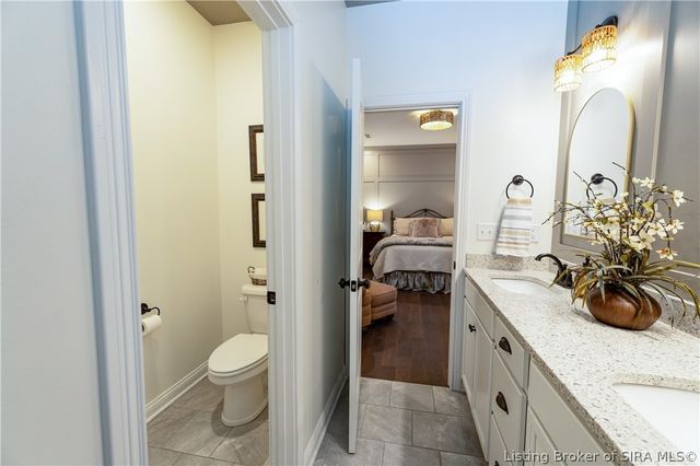 2073 Prestwick Place, Henryville, IN 47126