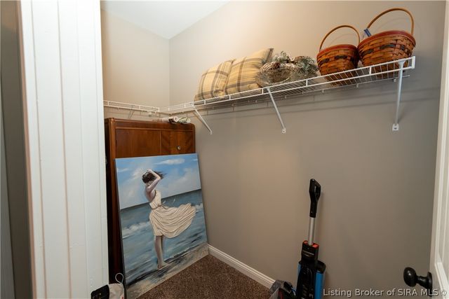 2073 Prestwick Place, Henryville, IN 47126