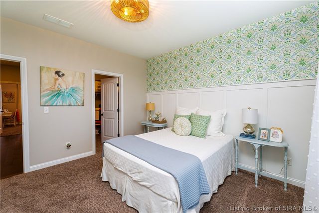 2073 Prestwick Place, Henryville, IN 47126