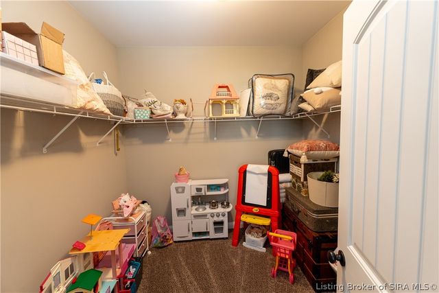 2073 Prestwick Place, Henryville, IN 47126