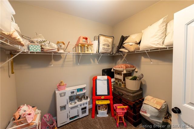 2073 Prestwick Place, Henryville, IN 47126