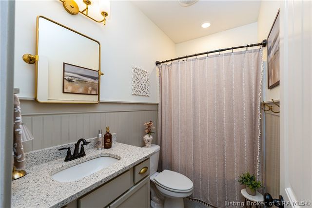 2073 Prestwick Place, Henryville, IN 47126