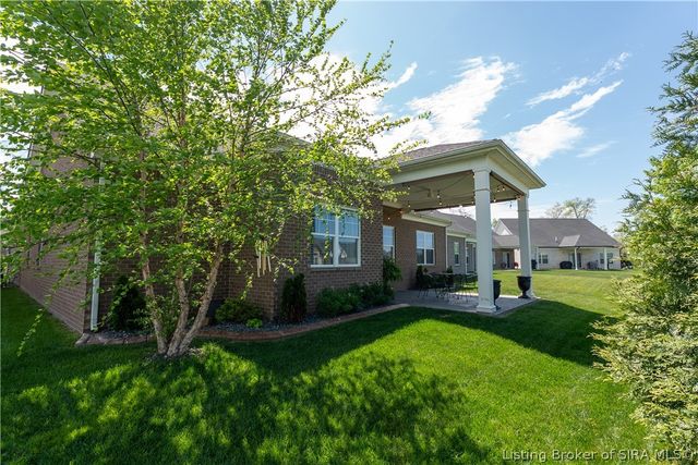 2073 Prestwick Place, Henryville, IN 47126
