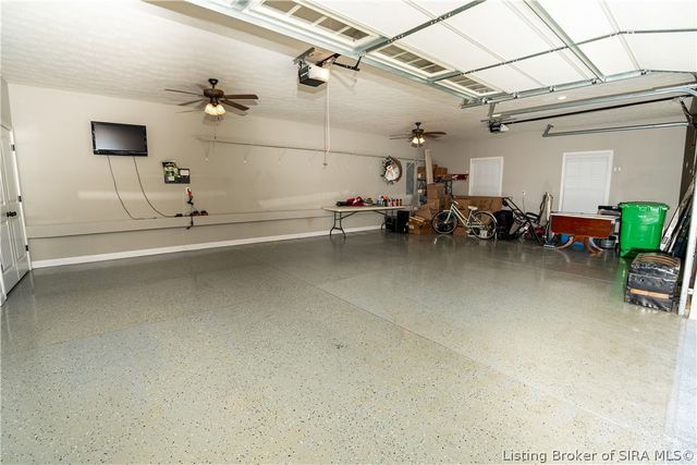 2073 Prestwick Place, Henryville, IN 47126