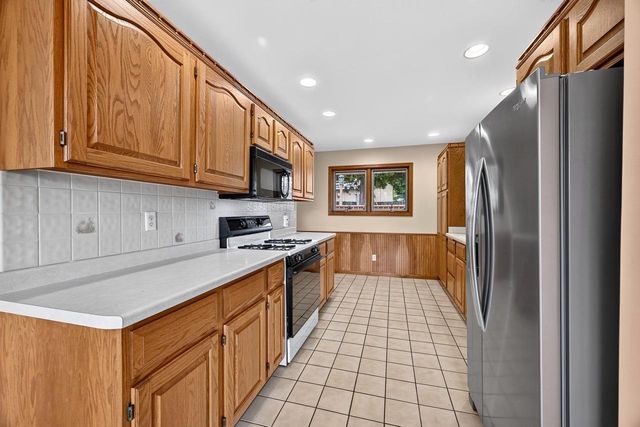 302 S Franklin Street, Verona, WI 53593