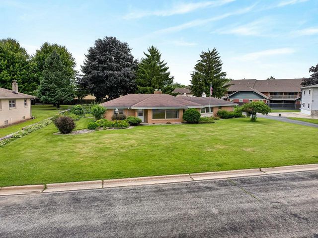 302 S Franklin Street, Verona, WI 53593