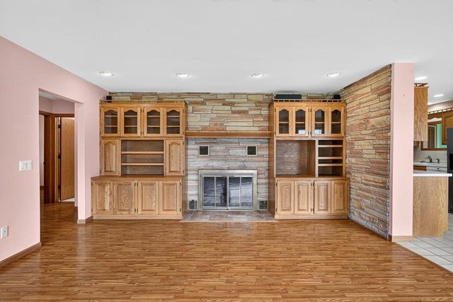 302 S Franklin Street, Verona, WI 53593