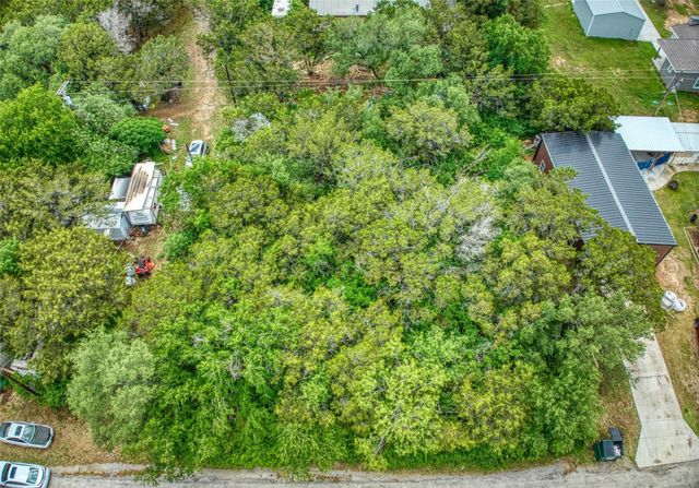 2721 Walnut Street, Granbury, TX 76048