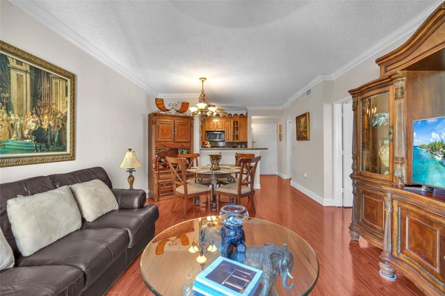 630 S Sapodilla Avenue 407, West Palm Beach, FL 33401