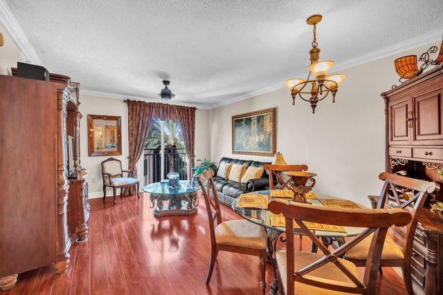 630 S Sapodilla Avenue 407, West Palm Beach, FL 33401