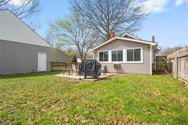 151 Fay Avenue, Avon Lake, OH 44012