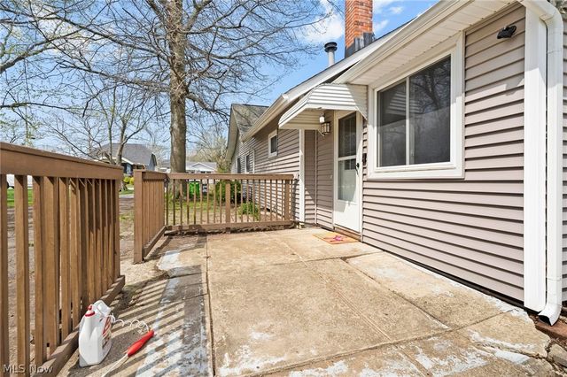 151 Fay Avenue, Avon Lake, OH 44012