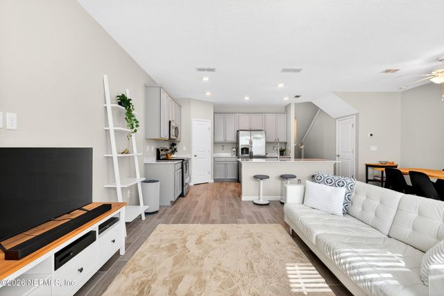 469 ALBANY BAY Boulevard, St. Johns, FL 32259