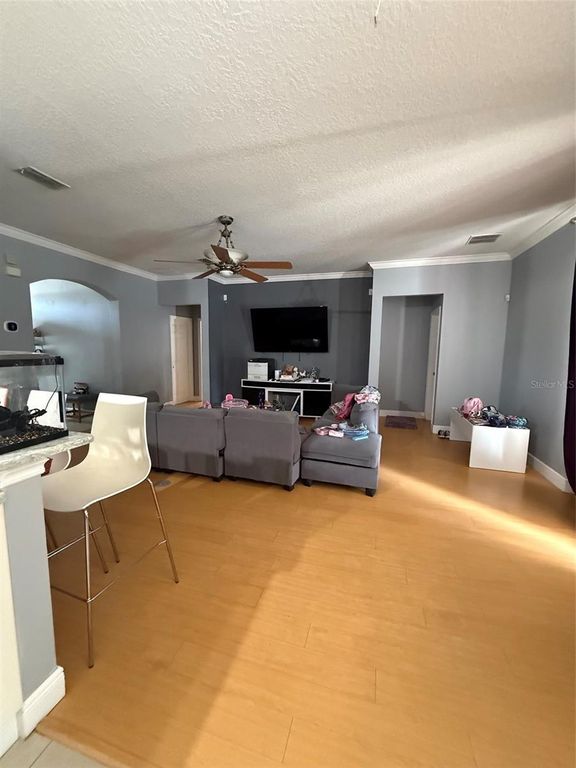 Image 8 of property listing at 5026 QUALITY TRAIL, Orlando, FL 32829