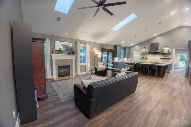 34 Wallace Grove Lane, Milford, OH 45150