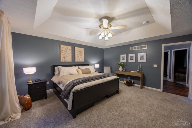 34 Wallace Grove Lane, Milford, OH 45150