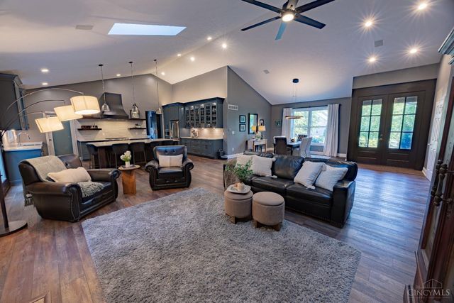 34 Wallace Grove Lane, Milford, OH 45150
