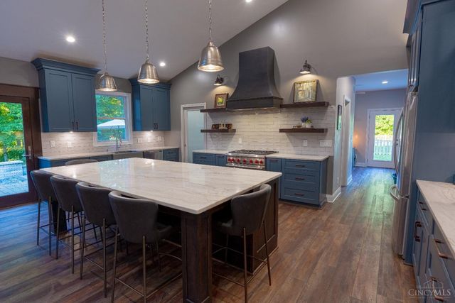 34 Wallace Grove Lane, Milford, OH 45150