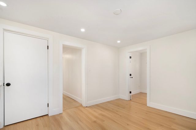 76 Main St, Blackstone, MA 01504