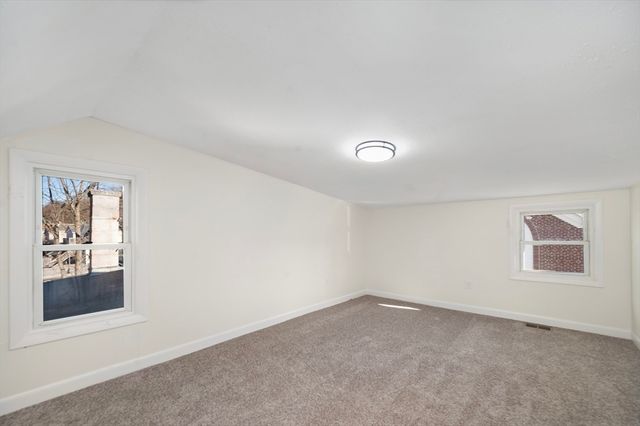 76 Main St, Blackstone, MA 01504