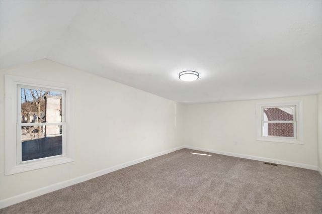 76 Main St, Blackstone, MA 01504