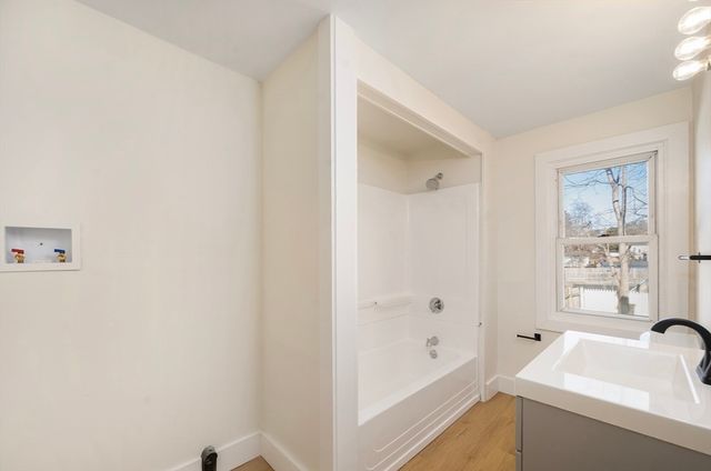 76 Main St, Blackstone, MA 01504