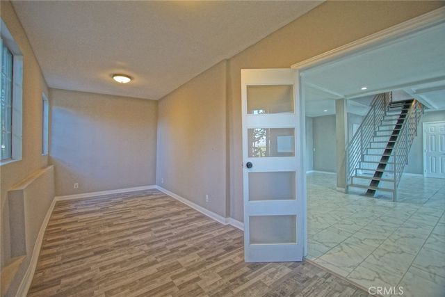 3915 Fredonia Drive, Studio City, CA 90068