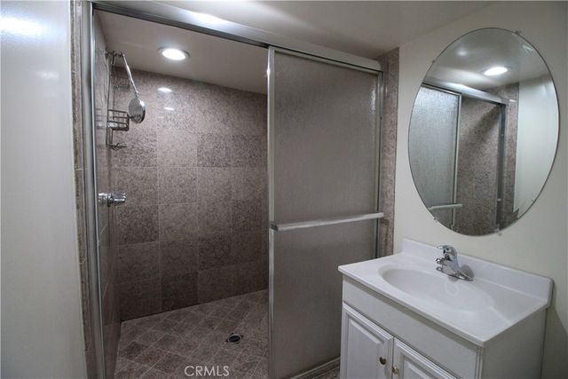 3915 Fredonia Drive, Studio City, CA 90068