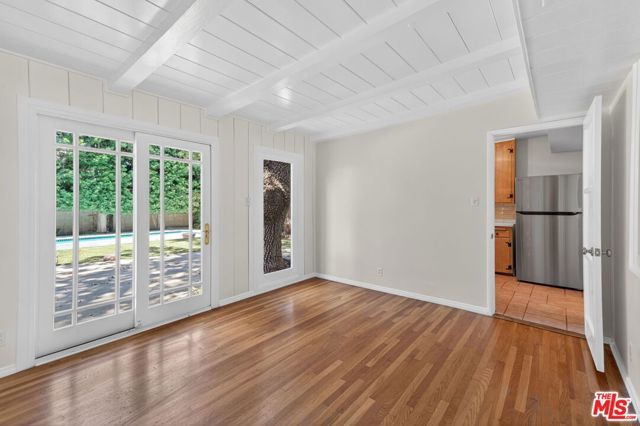 21309 Ibanez Avenue, Woodland Hills (los Angeles), CA 91364
