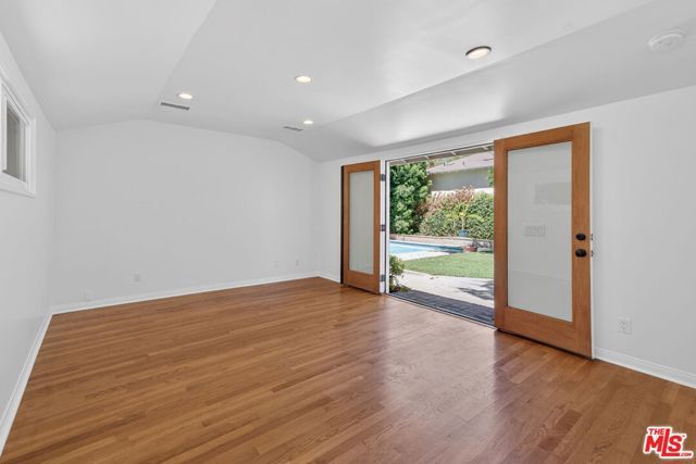 21309 Ibanez Avenue, Woodland Hills (los Angeles), CA 91364