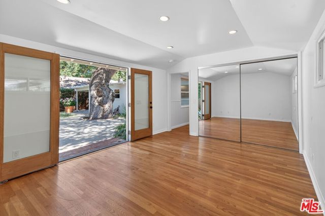 21309 Ibanez Avenue, Woodland Hills (los Angeles), CA 91364