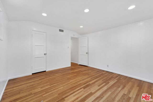 21309 Ibanez Avenue, Woodland Hills (los Angeles), CA 91364