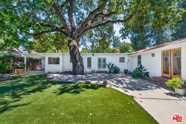 21309 Ibanez Avenue, Woodland Hills (los Angeles), CA 91364