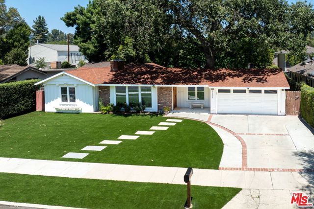21309 Ibanez Avenue, Woodland Hills (los Angeles), CA 91364