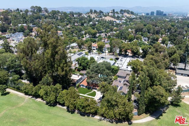 21309 Ibanez Avenue, Woodland Hills (los Angeles), CA 91364