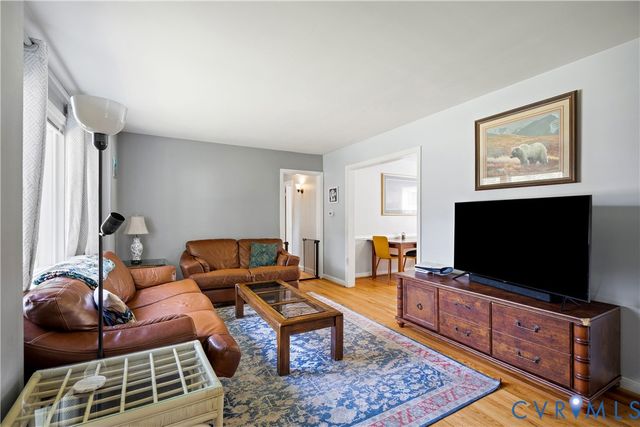 1101 Starling Dr, Henrico, VA 23229