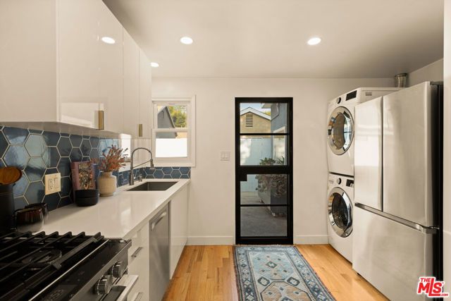 825 N Avenue 67, Los Angeles, CA 90042