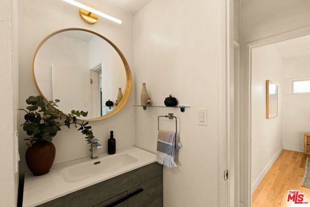 825 N Avenue 67, Los Angeles, CA 90042