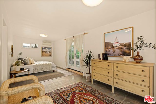 825 N Avenue 67, Los Angeles, CA 90042