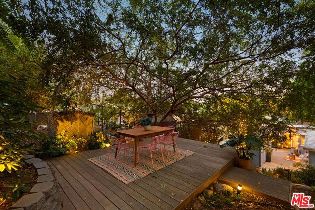 825 N Avenue 67, Los Angeles, CA 90042