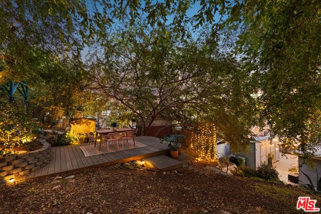 825 N Avenue 67, Los Angeles, CA 90042