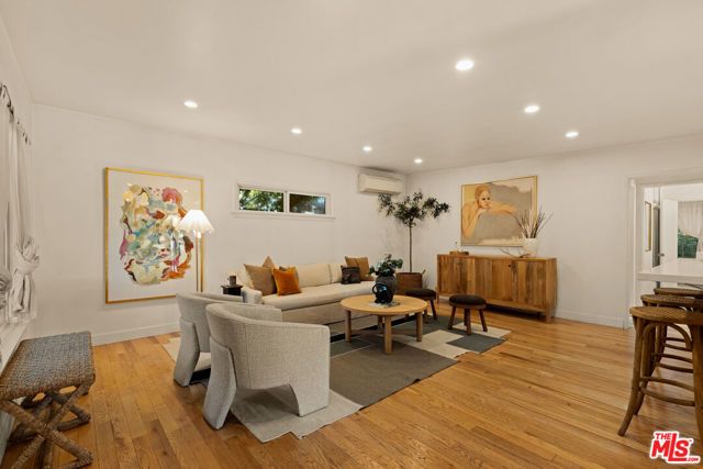 825 N Avenue 67, Los Angeles, CA 90042