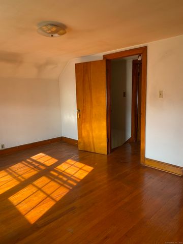 212 Platt Street, Waterbury, CT 06704
