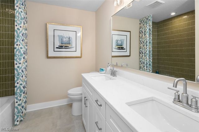 5646 Knob Oak Drive, Medina, OH 44256