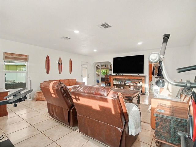 818 THE RIALTO, Venice, FL 34285
