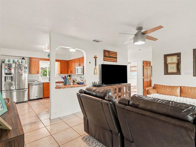 818 THE RIALTO, Venice, FL 34285