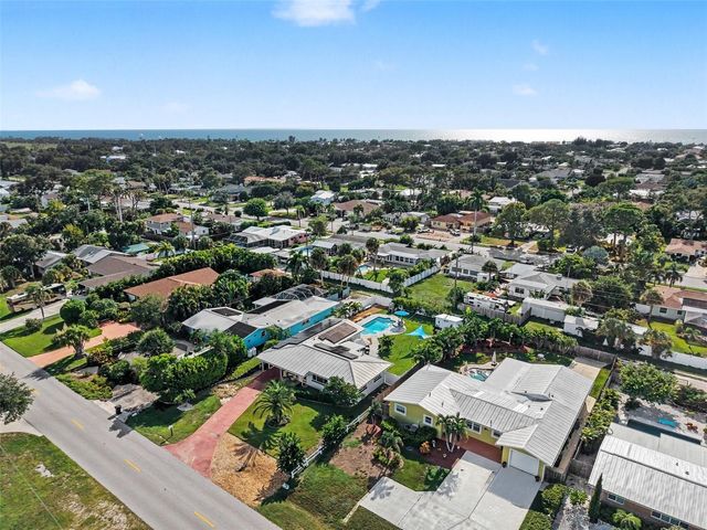 818 THE RIALTO, Venice, FL 34285