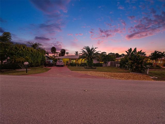 818 THE RIALTO, Venice, FL 34285