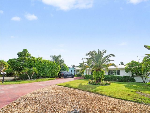 818 THE RIALTO, Venice, FL 34285