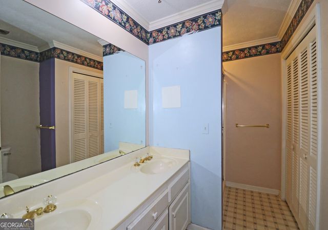 2386 Country Club Drive SE, Conyers, GA 30013